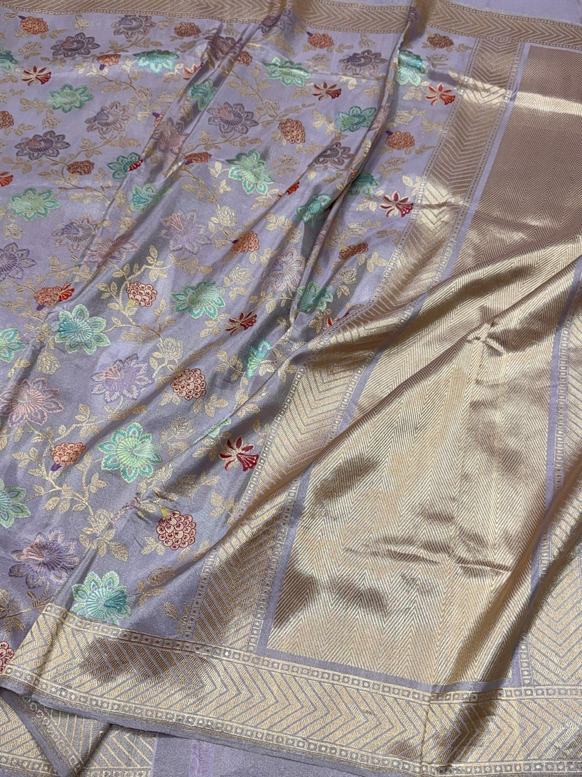 Dusty Lavender Handwoven Pure Banarasi Silk Saree