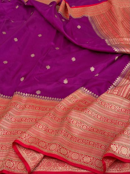 Magenta Handwoven Pure Banarasi Ektara Silk Saree in Kadwa Weave