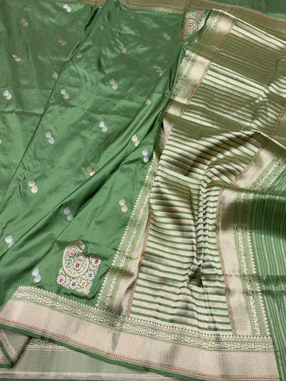 Parrot Green Handwoven Pure Banarasi Silk Saree in Kadwa Weave | Authentic Katan Mulberry Silk