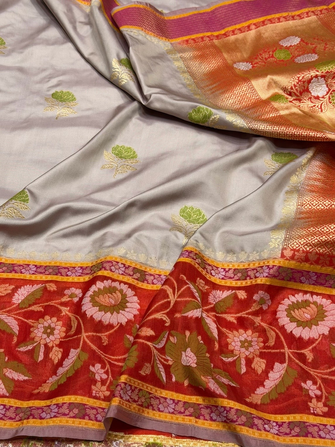 Mauve Handwoven Pure Banarasi Ektara Silk Saree