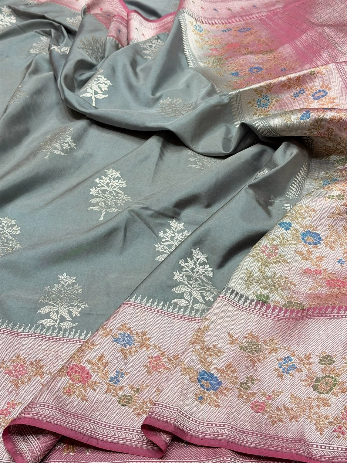 Ash Grey Handwoven Pure Banarasi Silk Saree – Kadwa Weave with Meenakari | Authentic Katan Mulberry Silk