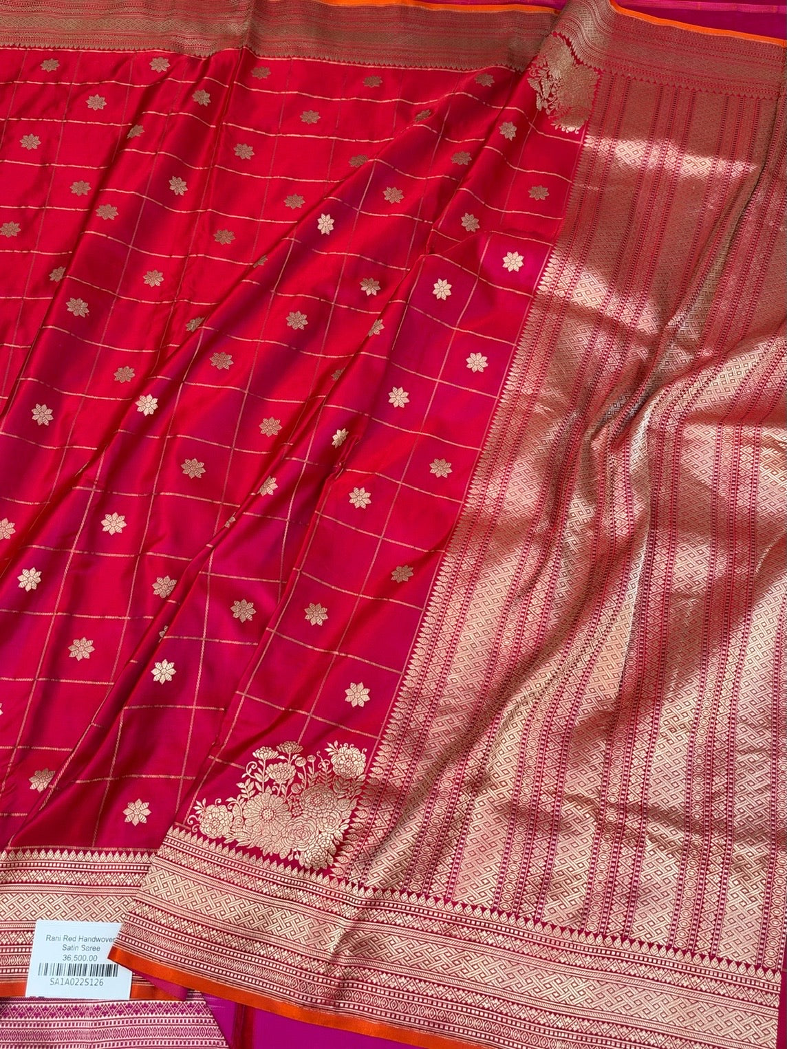Red Handwoven Pure Banarasi Satin Silk Saree – Luxurious Satin Silk with Kadwa Weave