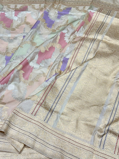 Ivory Handwoven Pure Banarasi Rangkaat Silk Saree