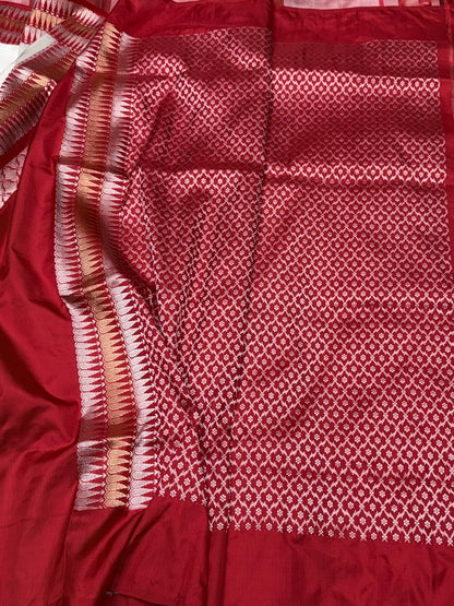 Ivory &amp; Red Handwoven Pure Banarasi Silk Saree – Kadwa Weave in 100% Katan Mulberry Silk