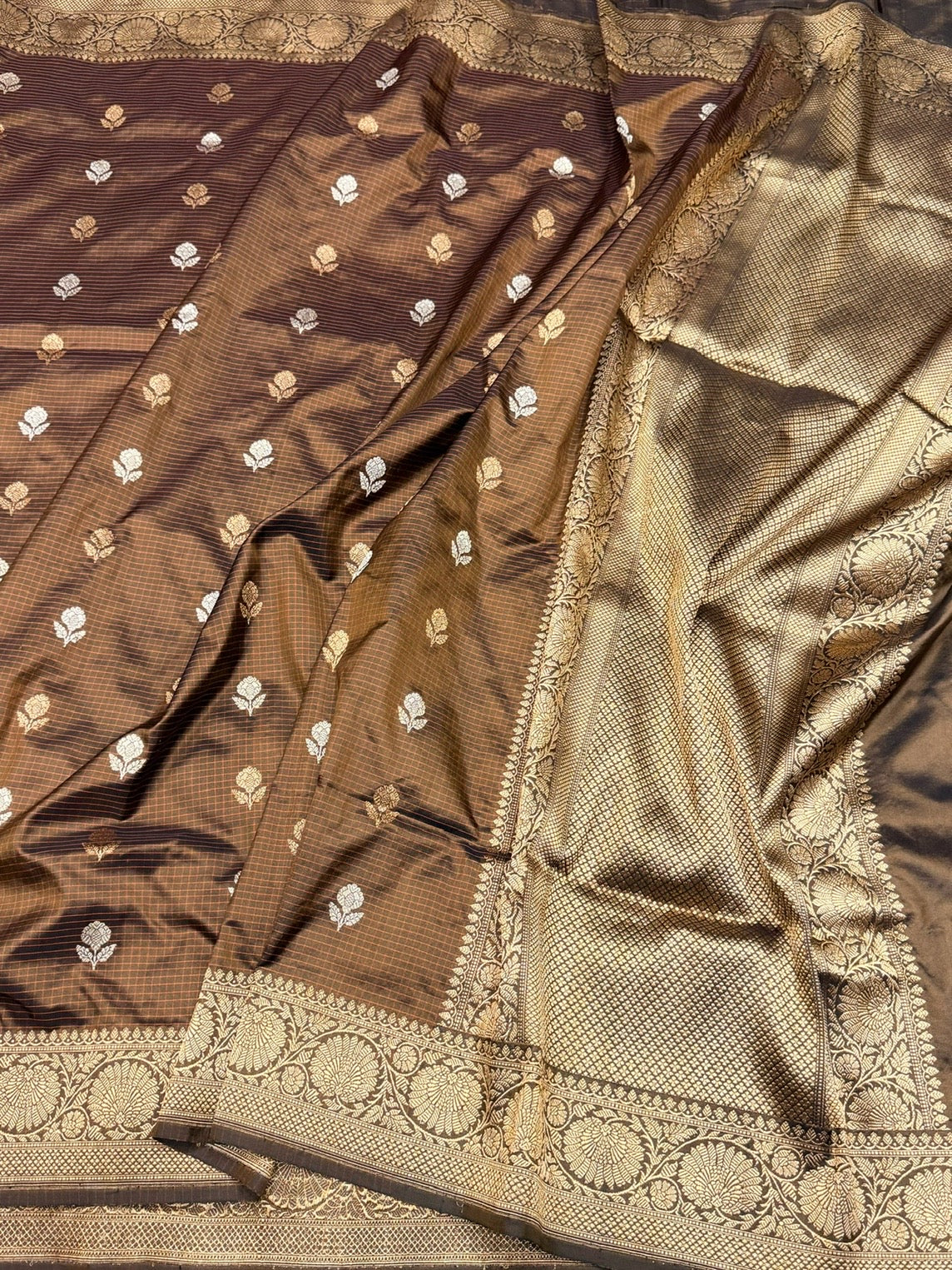 Handwoven Pure Banarasi Saree in Katan Silk – Traditional Checks Weave