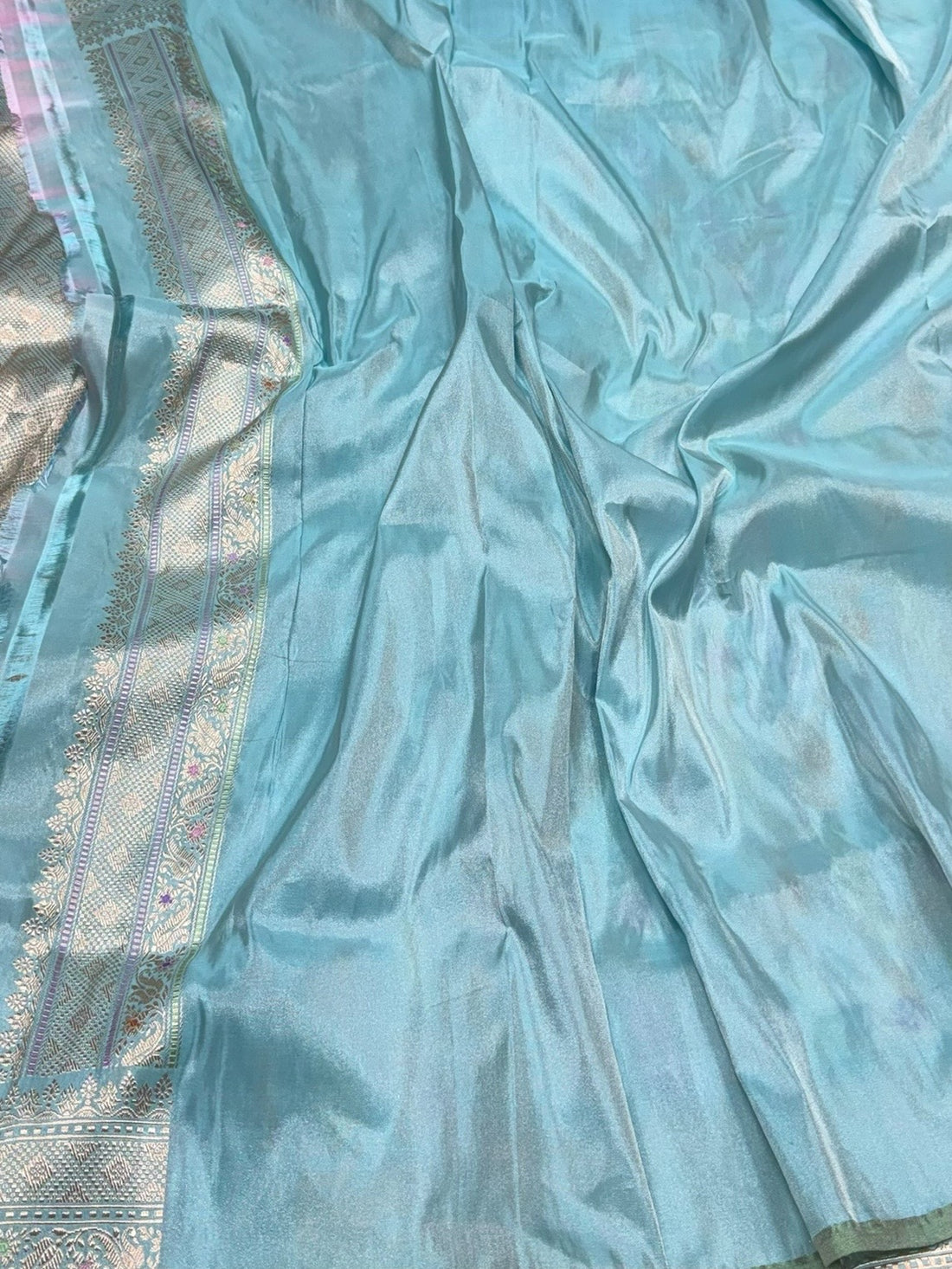 Sky Blue Handwoven Pure Banarasi Tissue Silk Saree – Kadwa Weave in 100% Tissue Silk