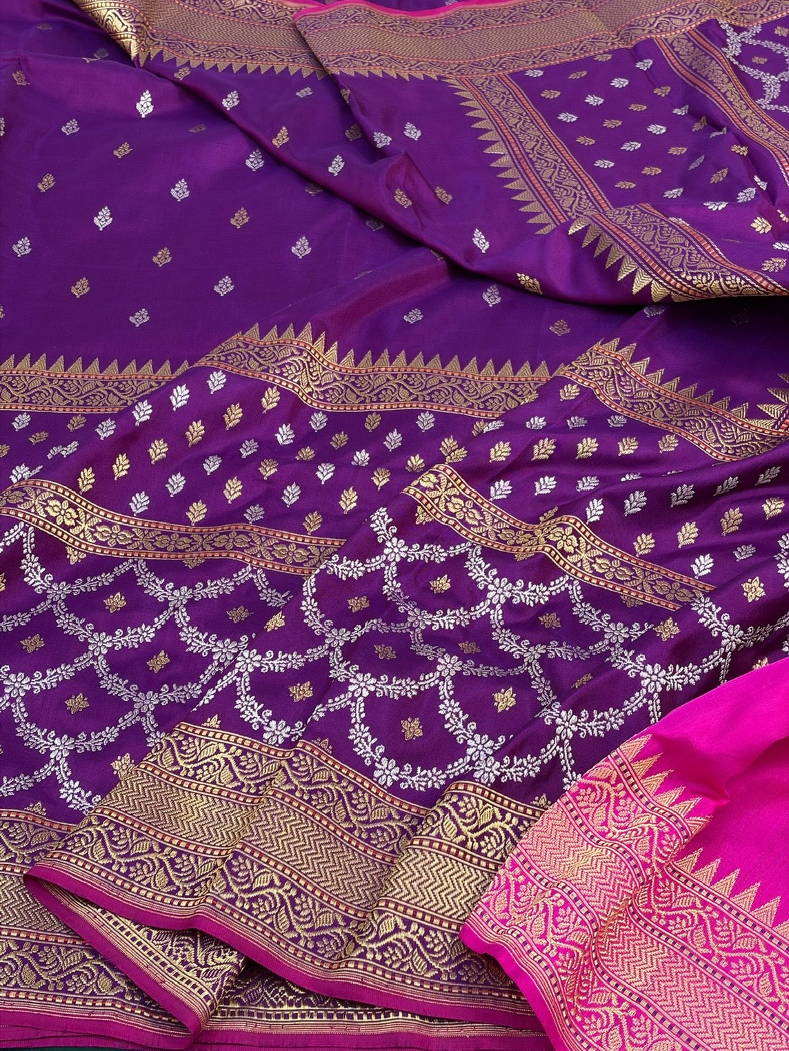 Purple Handwoven Pure Banarasi Ektara Silk Saree
