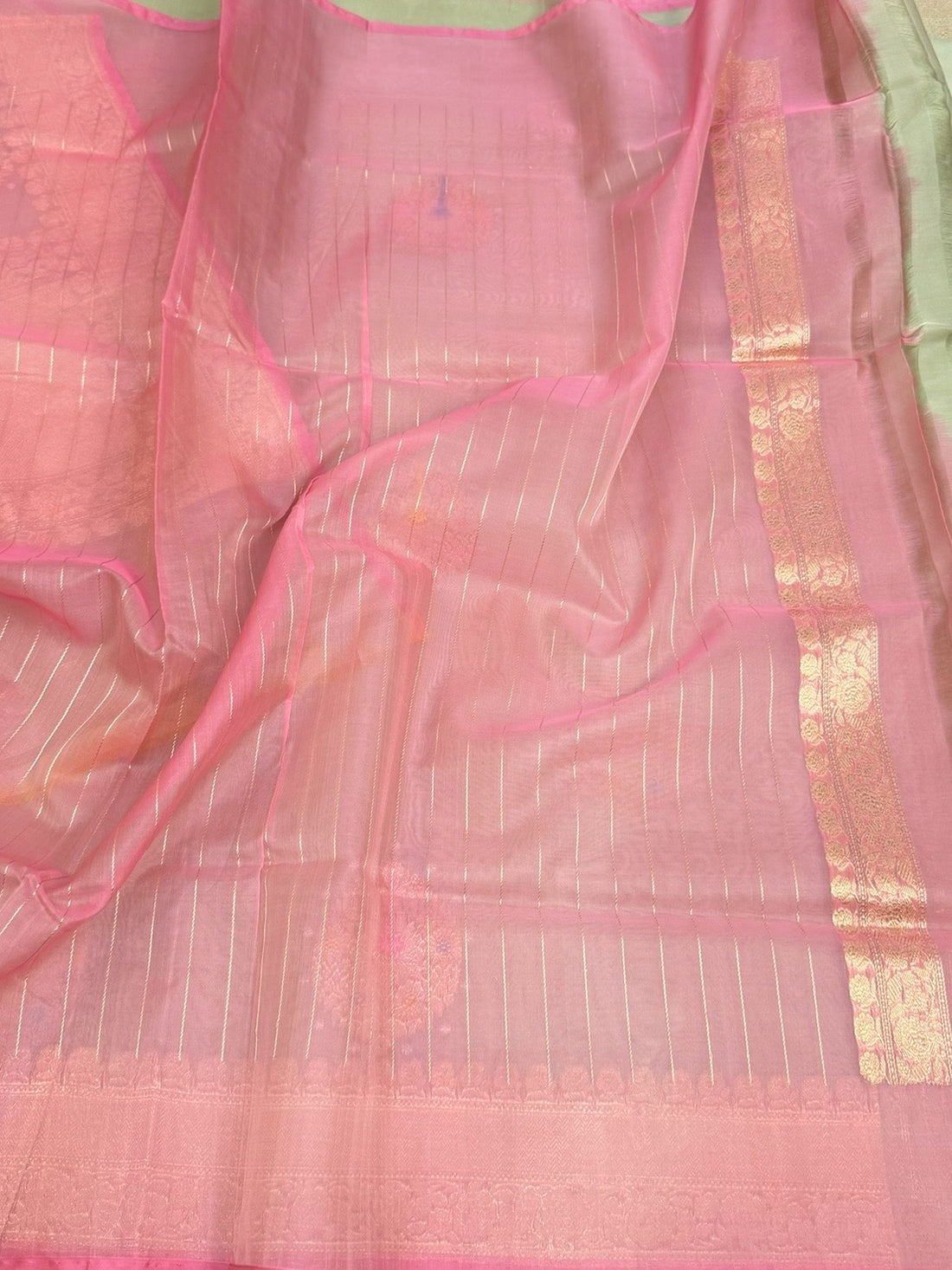 Pista Handwoven Pure Banarasi Organza Silk Saree