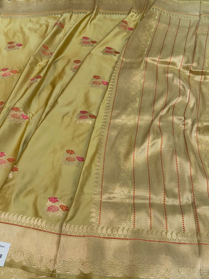 Pista Handwoven Pure Banarasi Satin Silk Saree