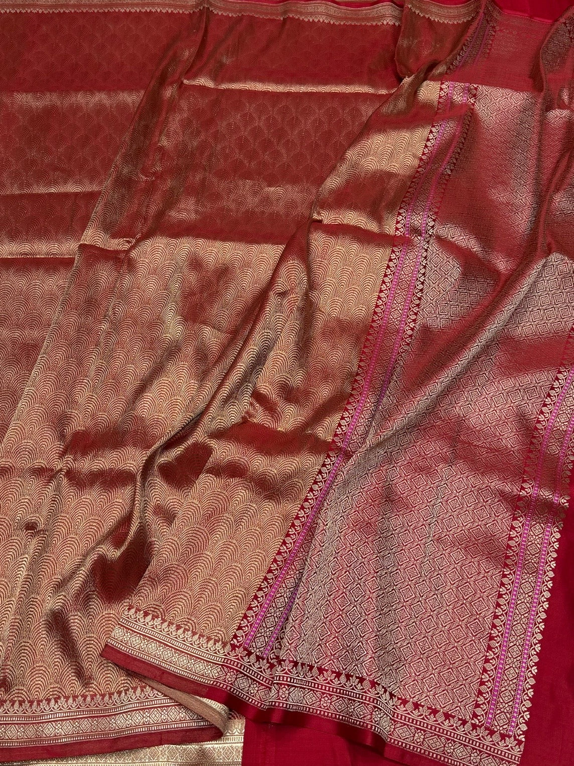 Red Handwoven Banarasi Satin Tanchoi Brocade Saree