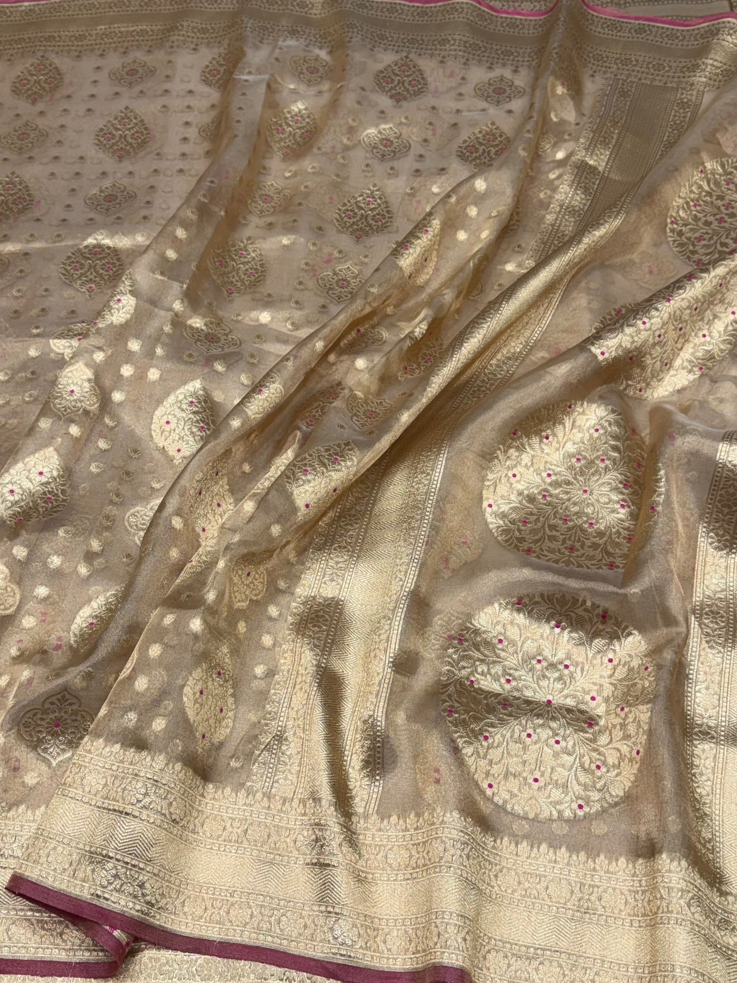 Champagne Gold Pure Banarasi Tissue Silk Saree | Pure Kora Tissue | Cutwork Technique | Lightweight Banarasi Saree