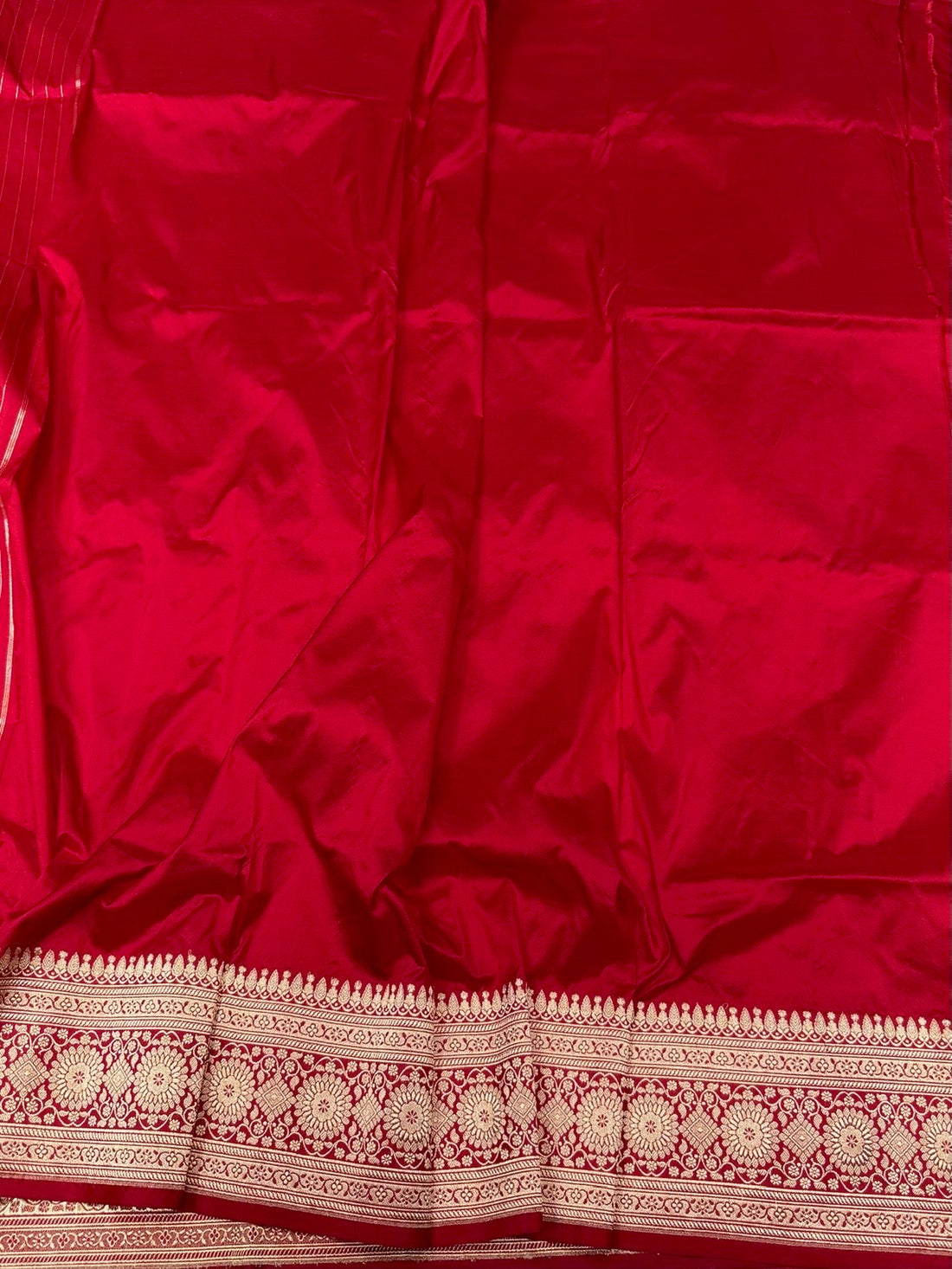 Red Vintage Handwoven Pure Banarasi Silk Saree