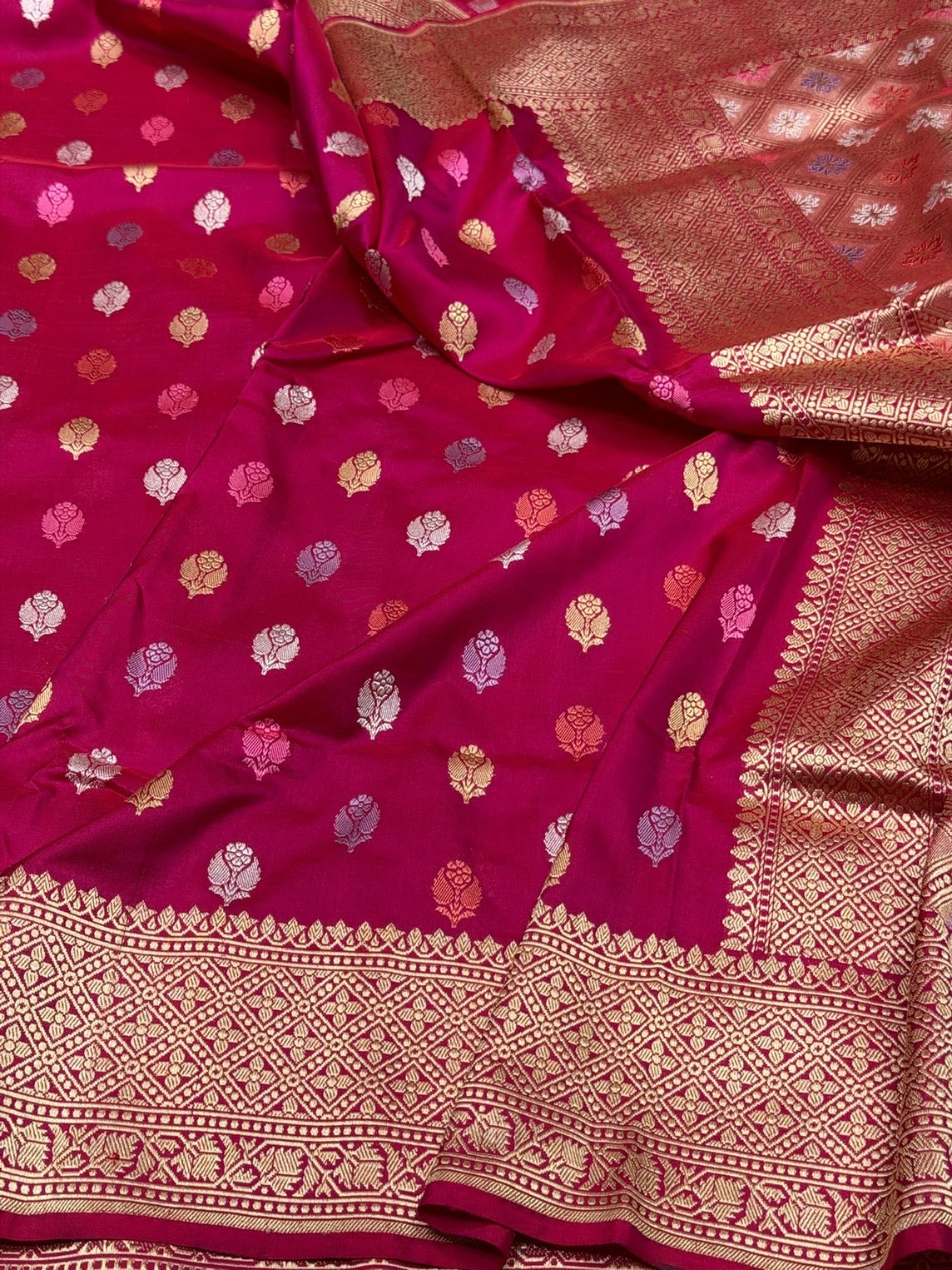 Rani Pink Handwoven Pure Banarasi Silk Saree