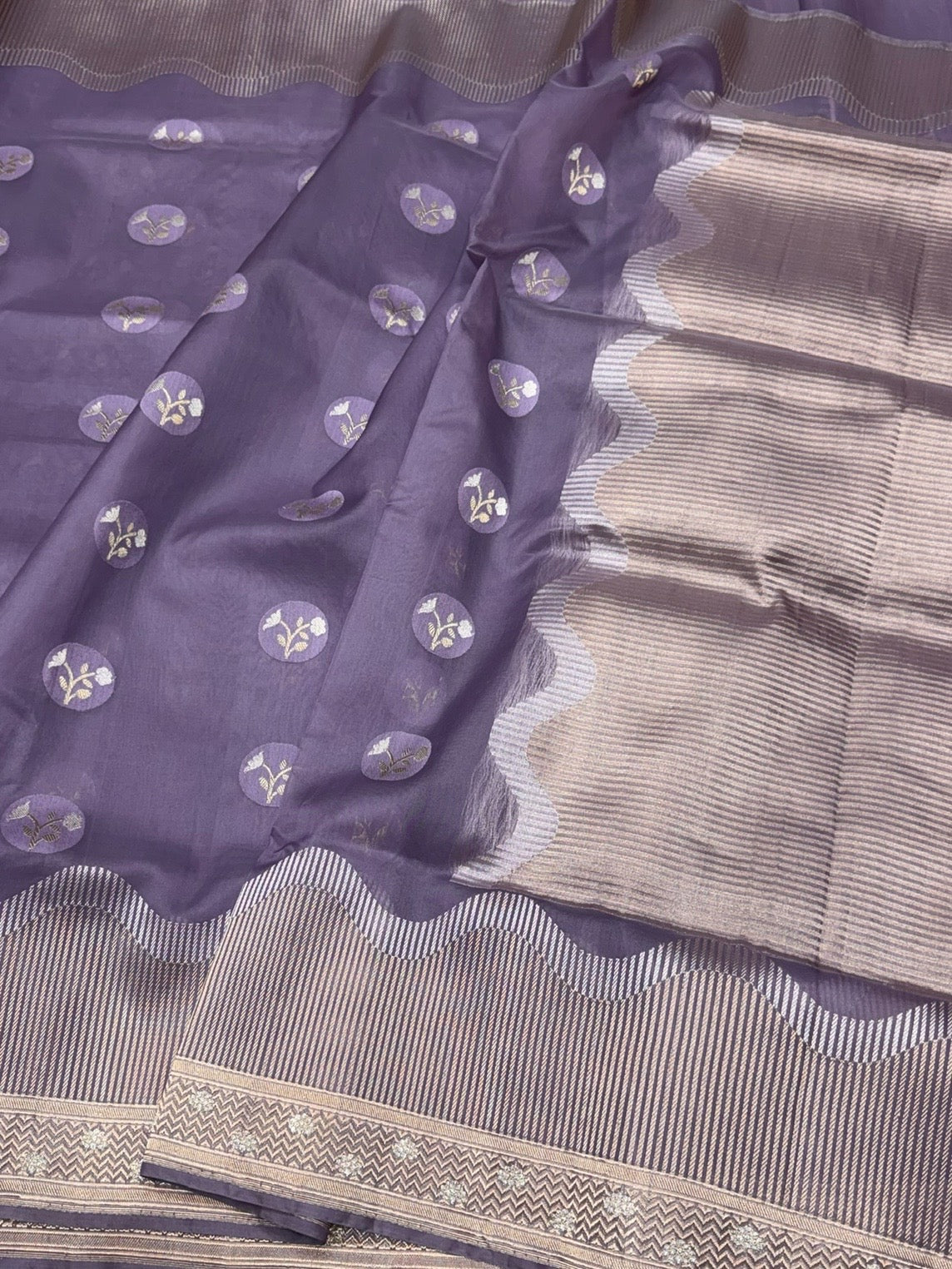 Dusty lavender Handwoven Pure Organza Silk Saree