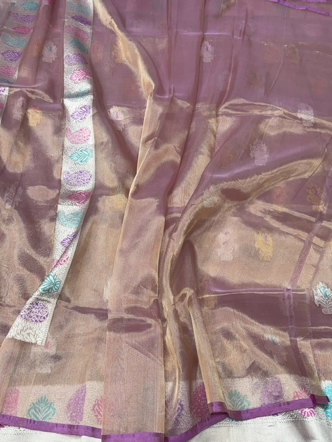 Magenta Pink Handwoven Pure Banarasi Kora Tissue Saree