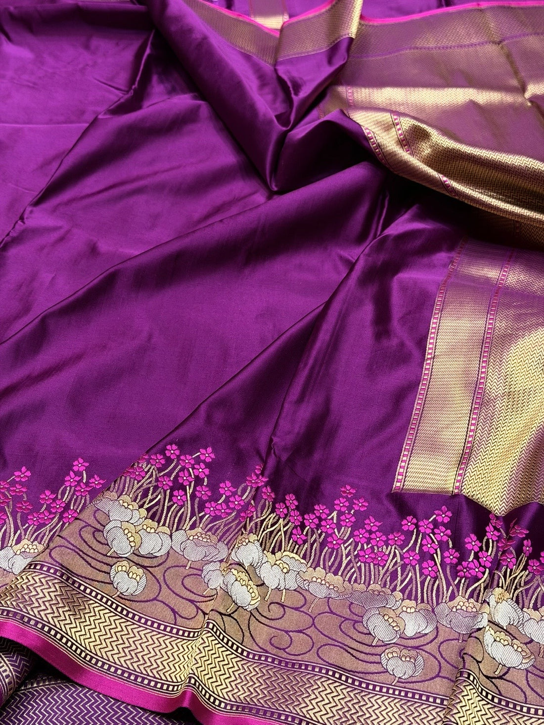 Purple Handwoven Pure Banarasi Mashru Satin Silk Saree