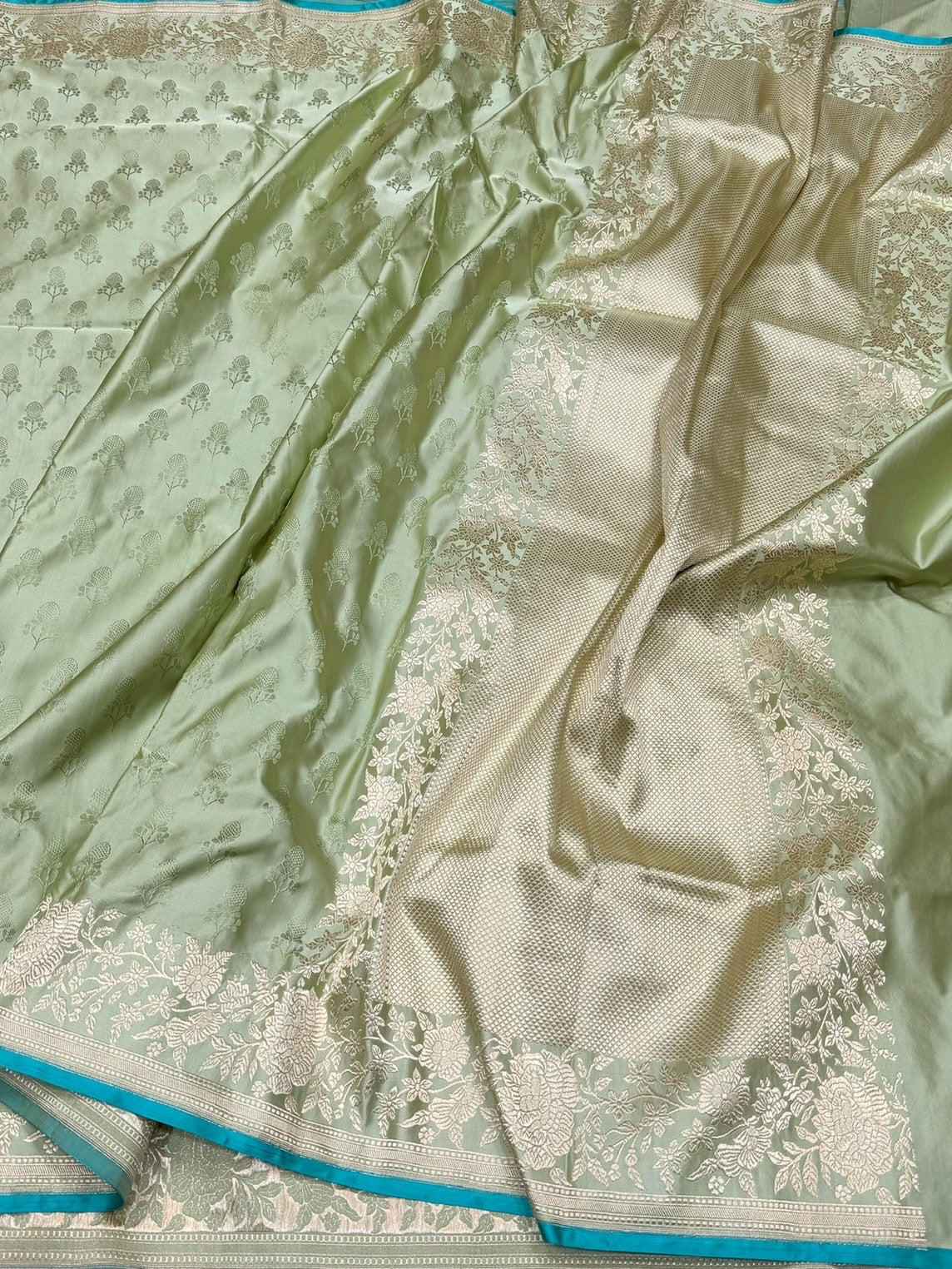 Pista Handwoven Pure Banarasi Satin Tanchoi Silk Saree