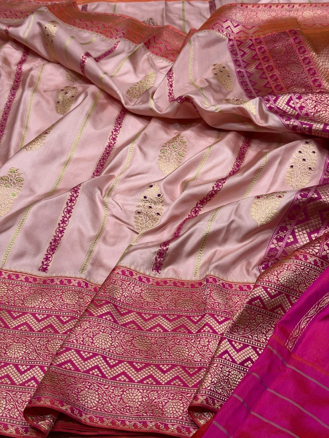 Powder Pink Pure Banarasi Katan Silk Saree – Handwoven Kadwa Booti