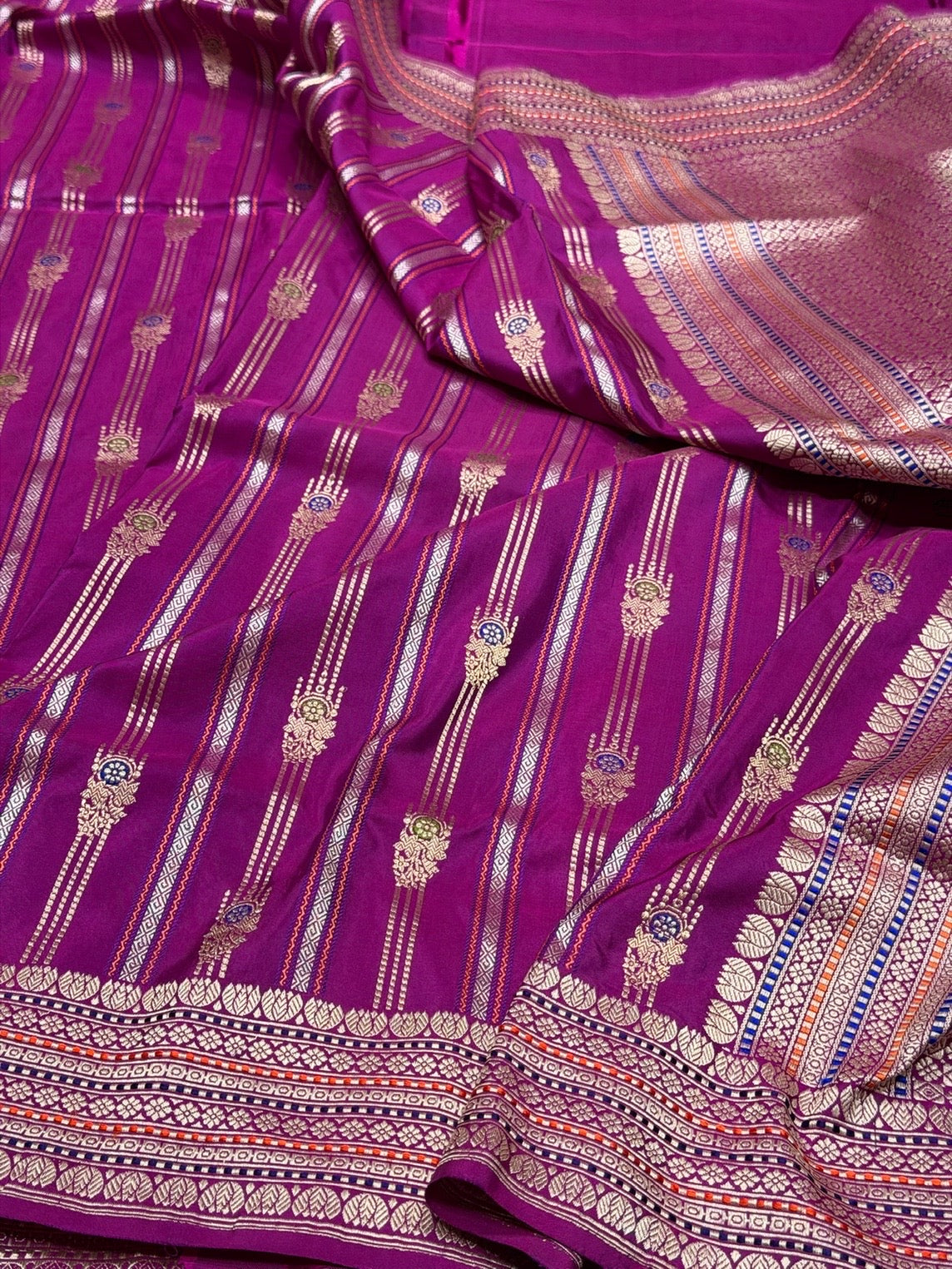 Magenta Pink Handwoven Pure Banarasi Silk Saree