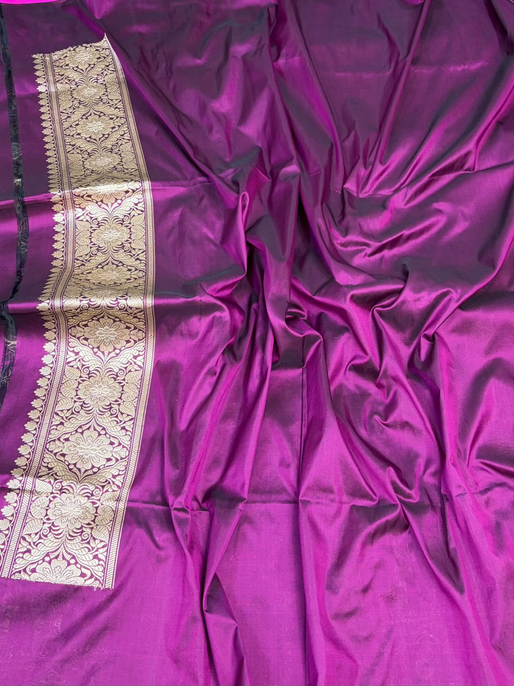 Magenta Handwoven Pure Banarasi Katan Silk Saree