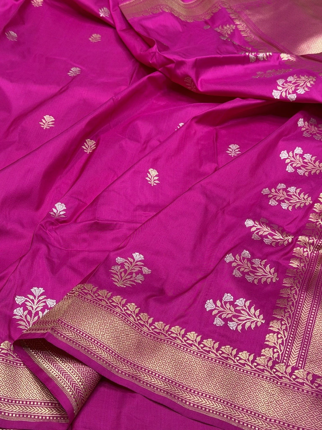 Rani Pink Handwoven Pure Banarasi Silk Saree