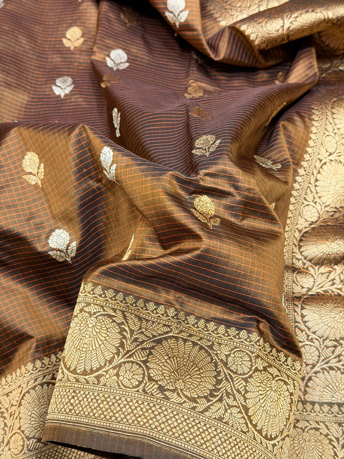 Handwoven Pure Banarasi Saree in Katan Silk – Traditional Checks Weave