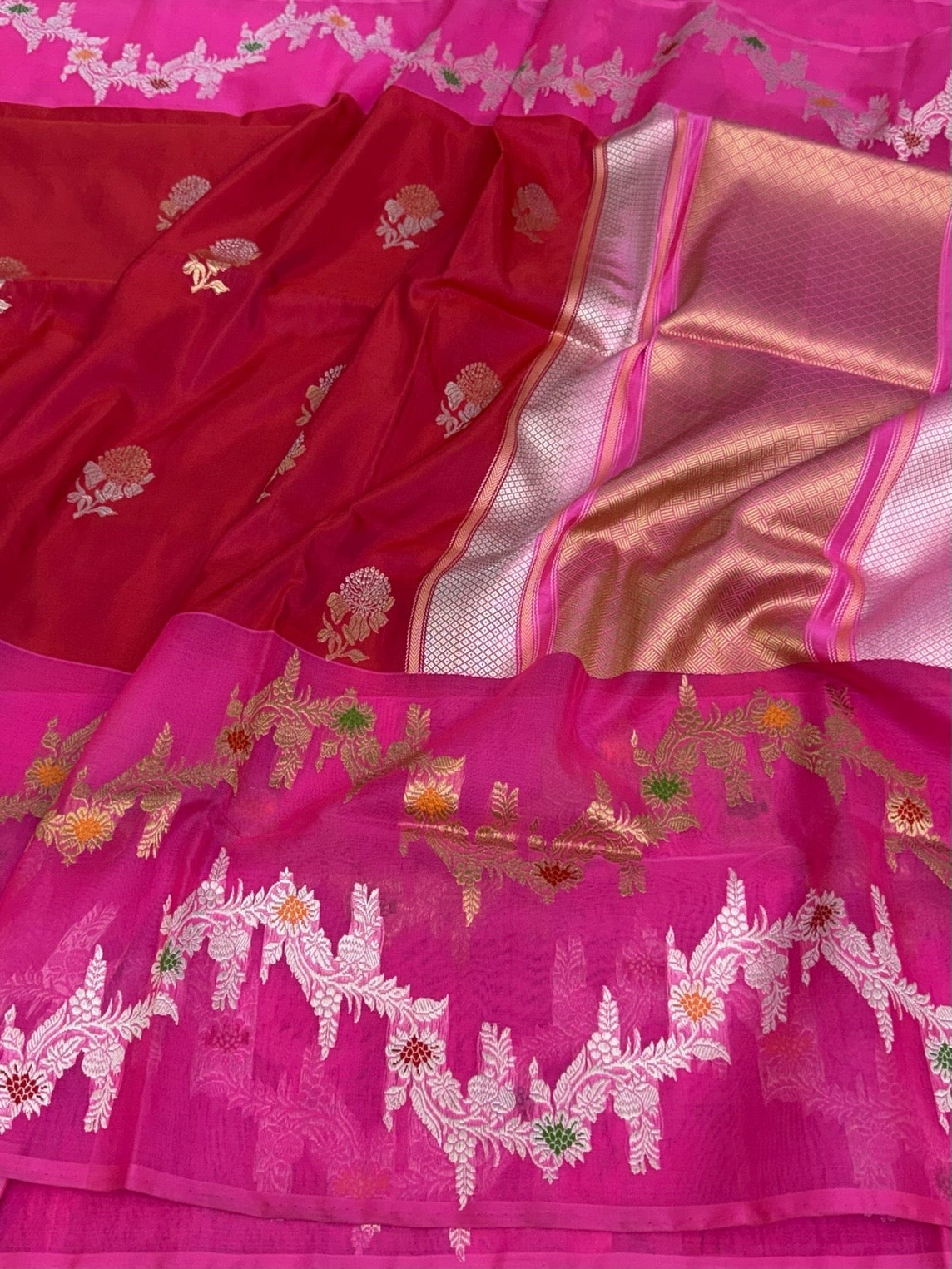 Red/Pink Handwoven Pure Banarasi Katan Silk Saree