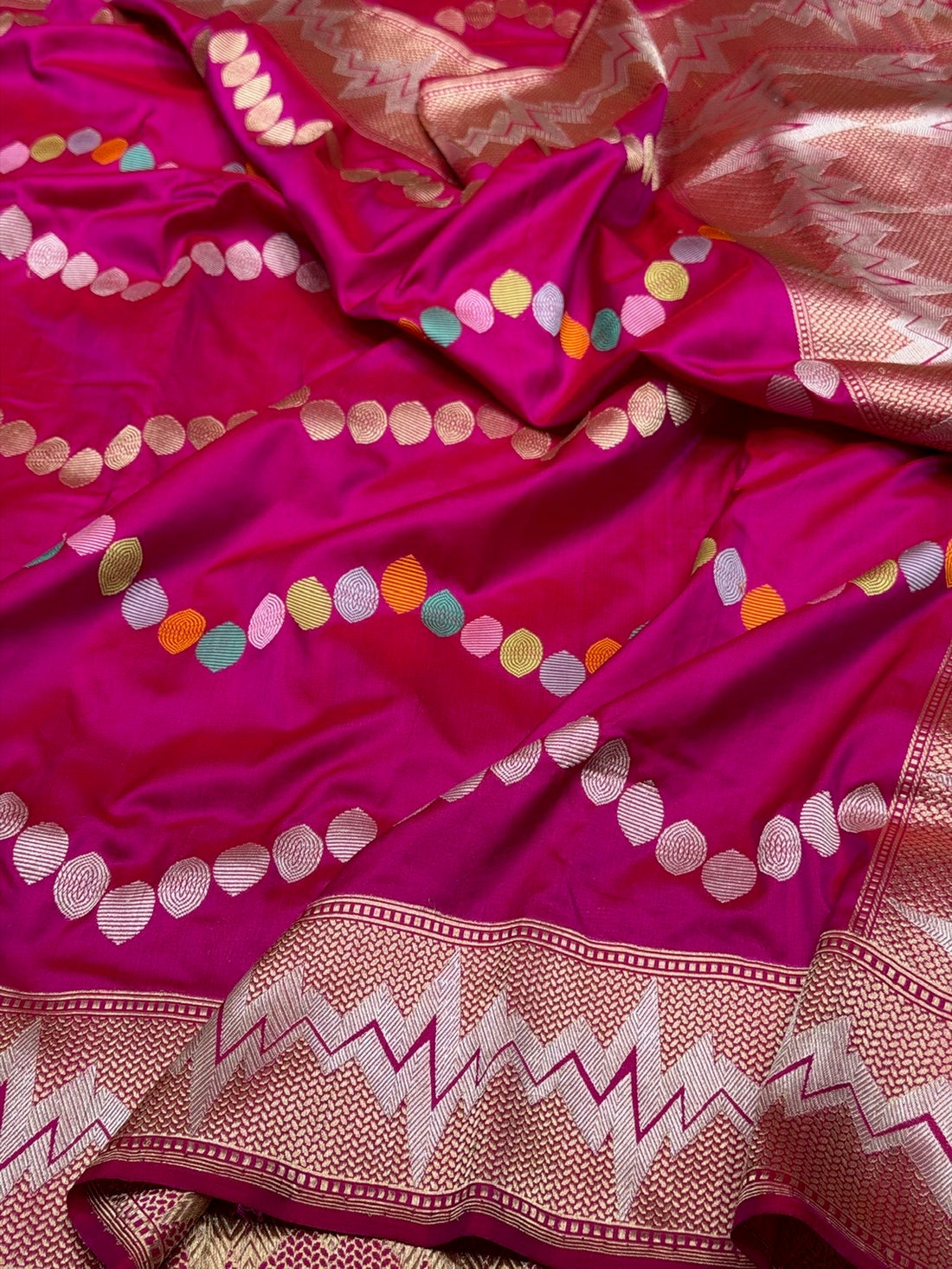 Rani Pink Handwoven Pure Banarasi Silk Saree – Kadwa Weave | Pure Katan-Mulberry Silk | Luxury Banarasi Elegance
