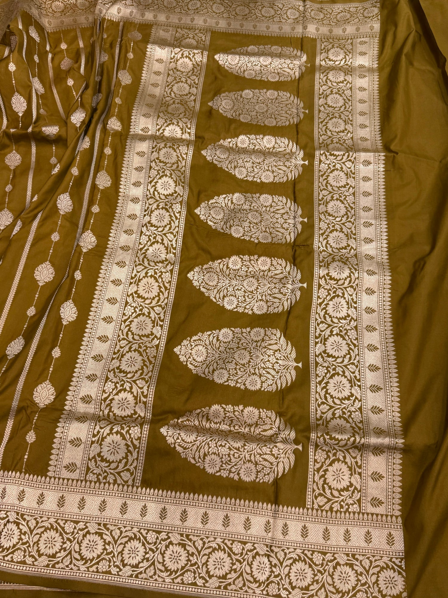 Banarasi Pure Katan Silk Saree | Pure Silk | Cutwork Technique | Banarasi Katan Silk Saree