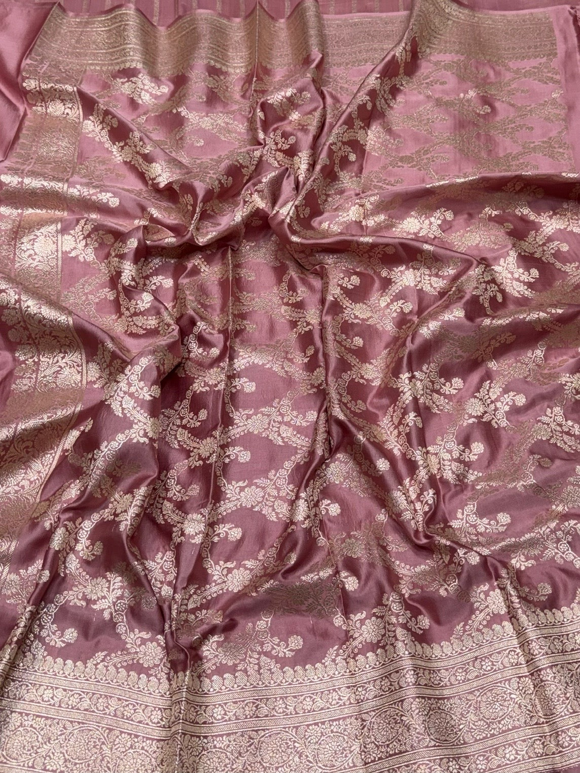 Dusty Pink Handwoven Vintage Pure Banarasi Satin Silk Saree