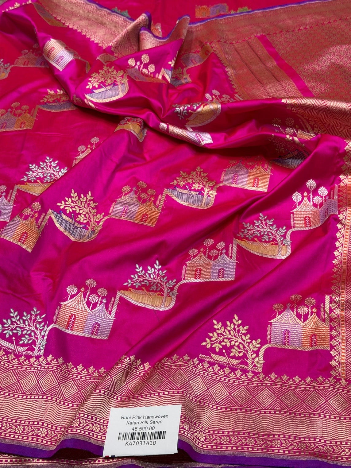 Rani Pink Handwoven Pure Banarasi Silk Saree in Kadwa Weave