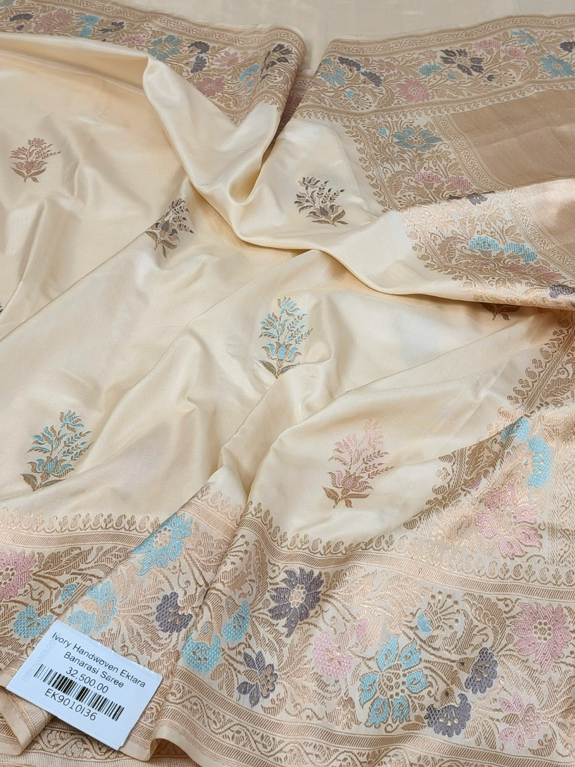 Ivory Handwoven Pure Banarasi Ektara Silk Saree