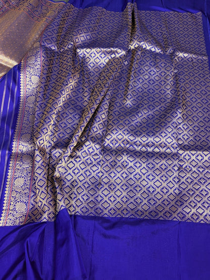 Mehndi Green Handwoven Pure Banarasi Ektara Silk Saree in Kadwa Weave