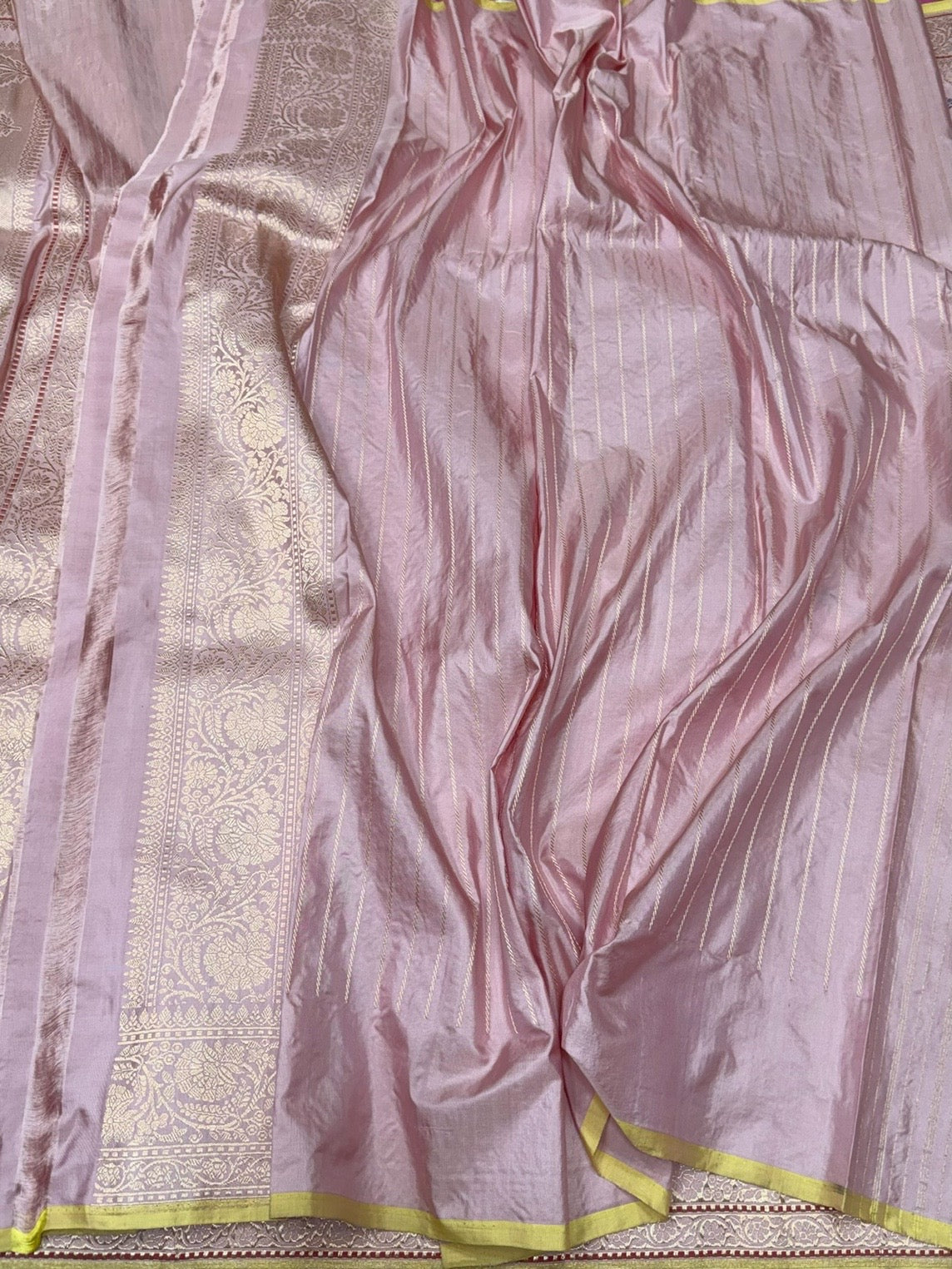 Lilac Handwoven Pure Banarasi Silk Saree – Kadwa Weave | Authentic Katan Mulberry Silk