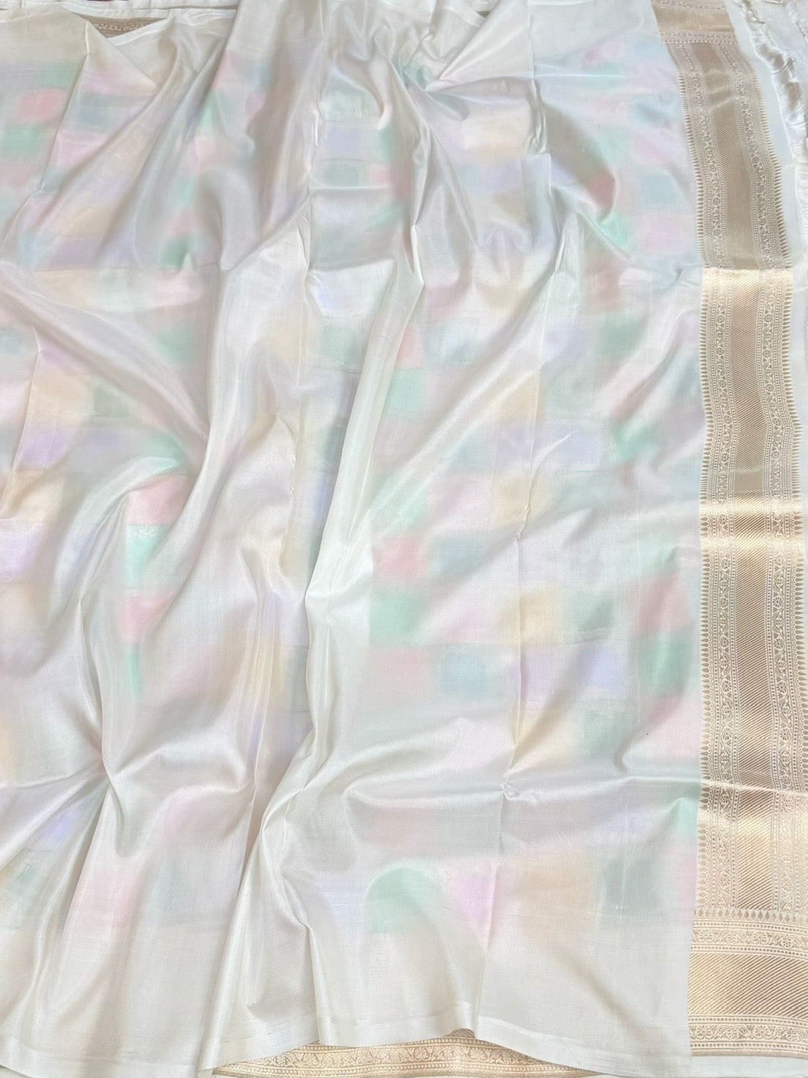 Ivory Rangkaat Banarasi Pure Katan Silk Saree