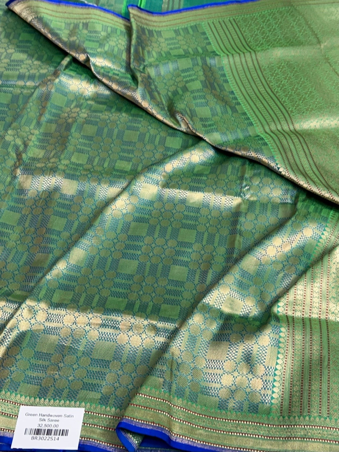 Green Handwoven Pure Banarasi Satin Tanchoi Silk Saree