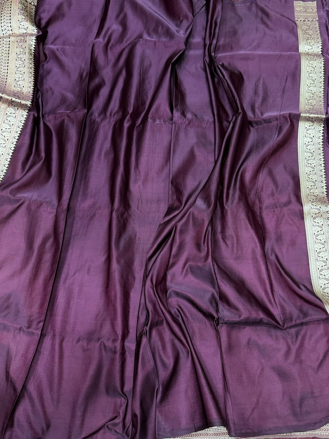 Majenta Handwoven Pure Banarasi Satin Tanchoi Silk Saree