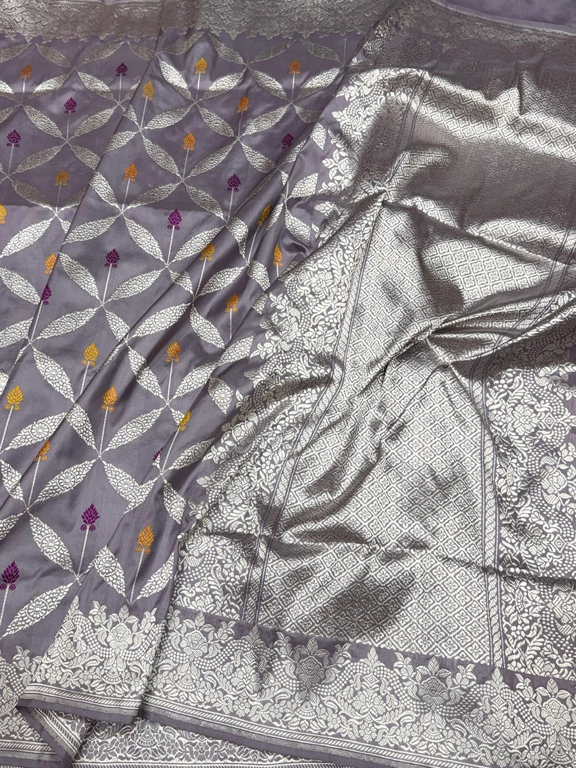 Dusty Lavender Handwoven Pure Banarasi Silk Saree