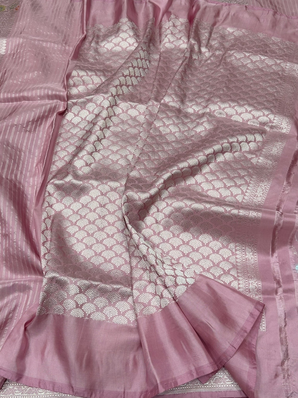 Dusty Mauve Pink Handwoven Pure Banarasi Silk Saree – Luxury Kadwa Handloom Wedding &amp; Festive Saree