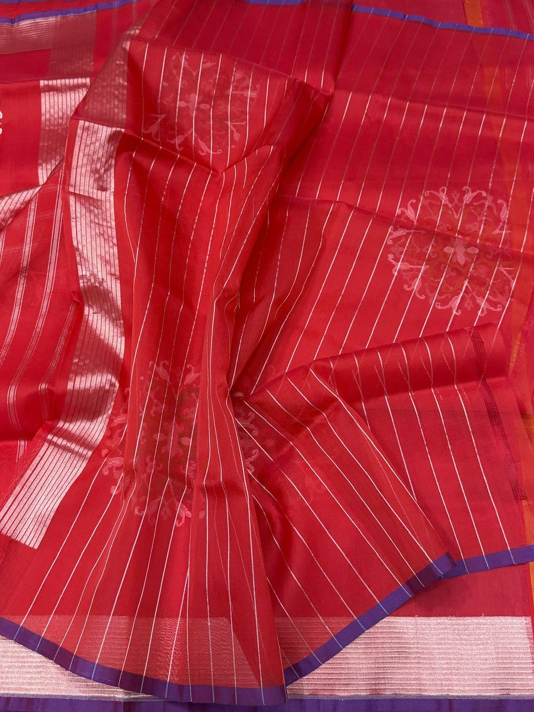 Red Handwoven Pure Banarasi Organza Silk Saree