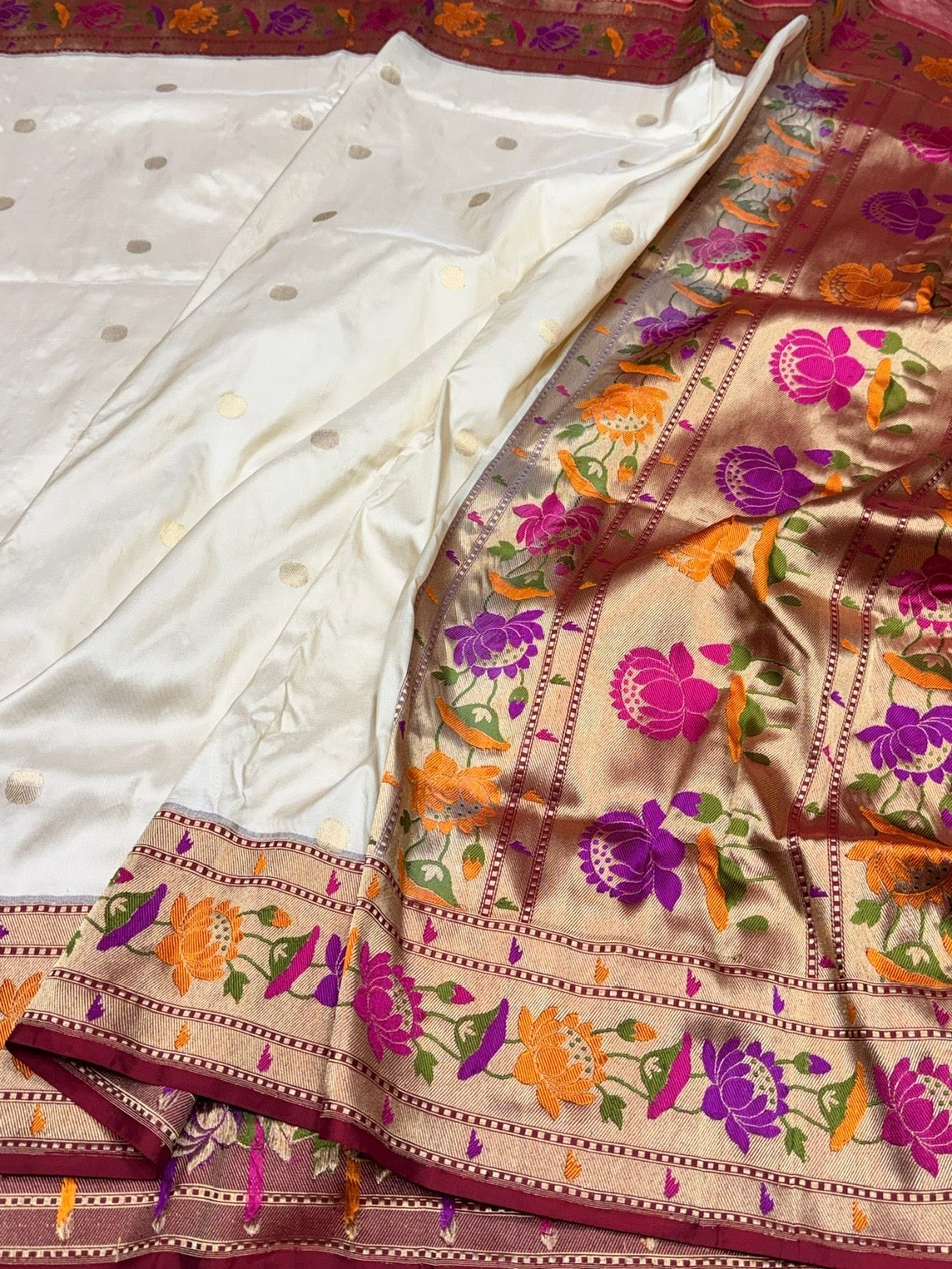 Ivory Handwoven Pure Banarasi Silk Saree with Paithni Border – Kadwa Weave in Katan Silk