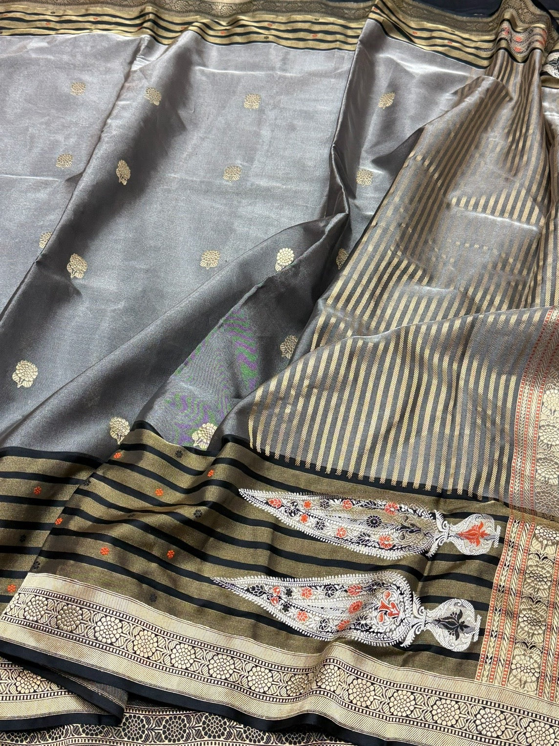 Ash Grey Handwoven Pure Banarasi Ektara Tissue Saree | Lightweight Kadwa Katan Silk