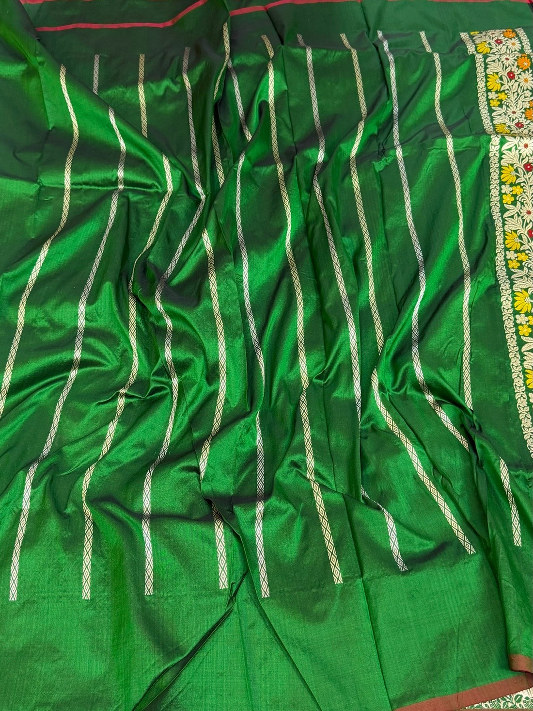 Bottle Green Handwoven Pure Banarasi Silk Saree