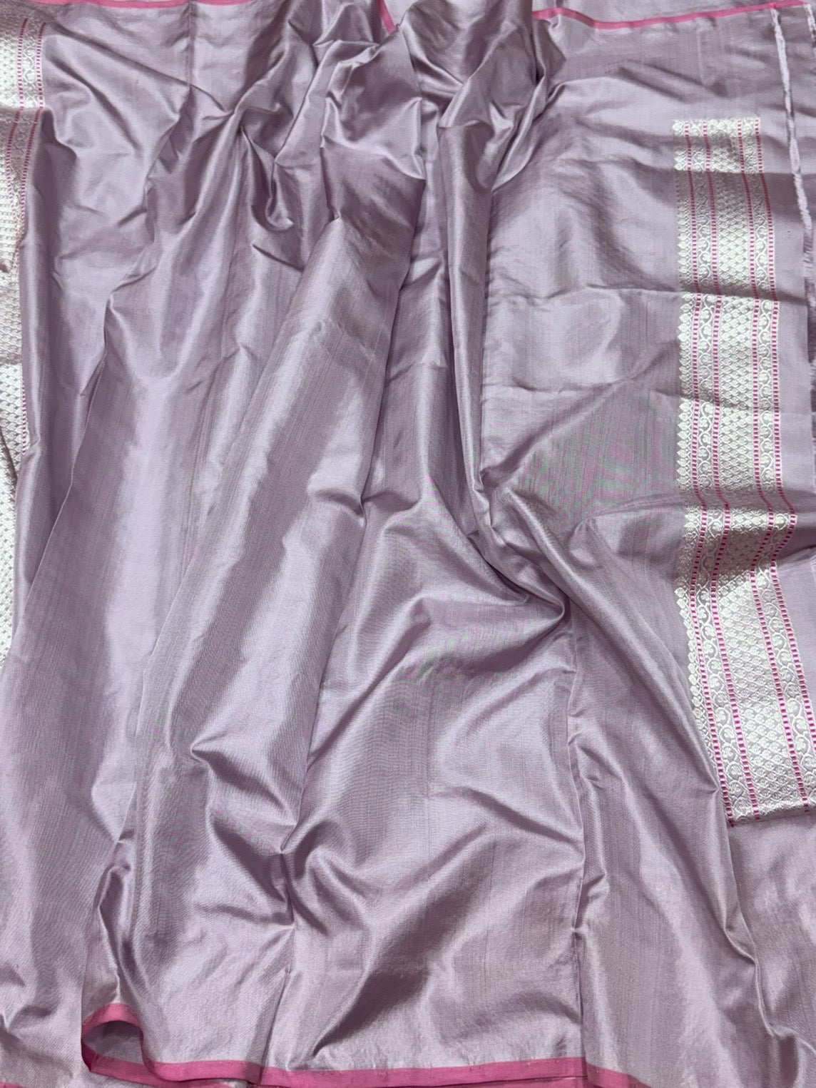 Mauve Handwoven Pure Banarasi Ektara Silk Saree