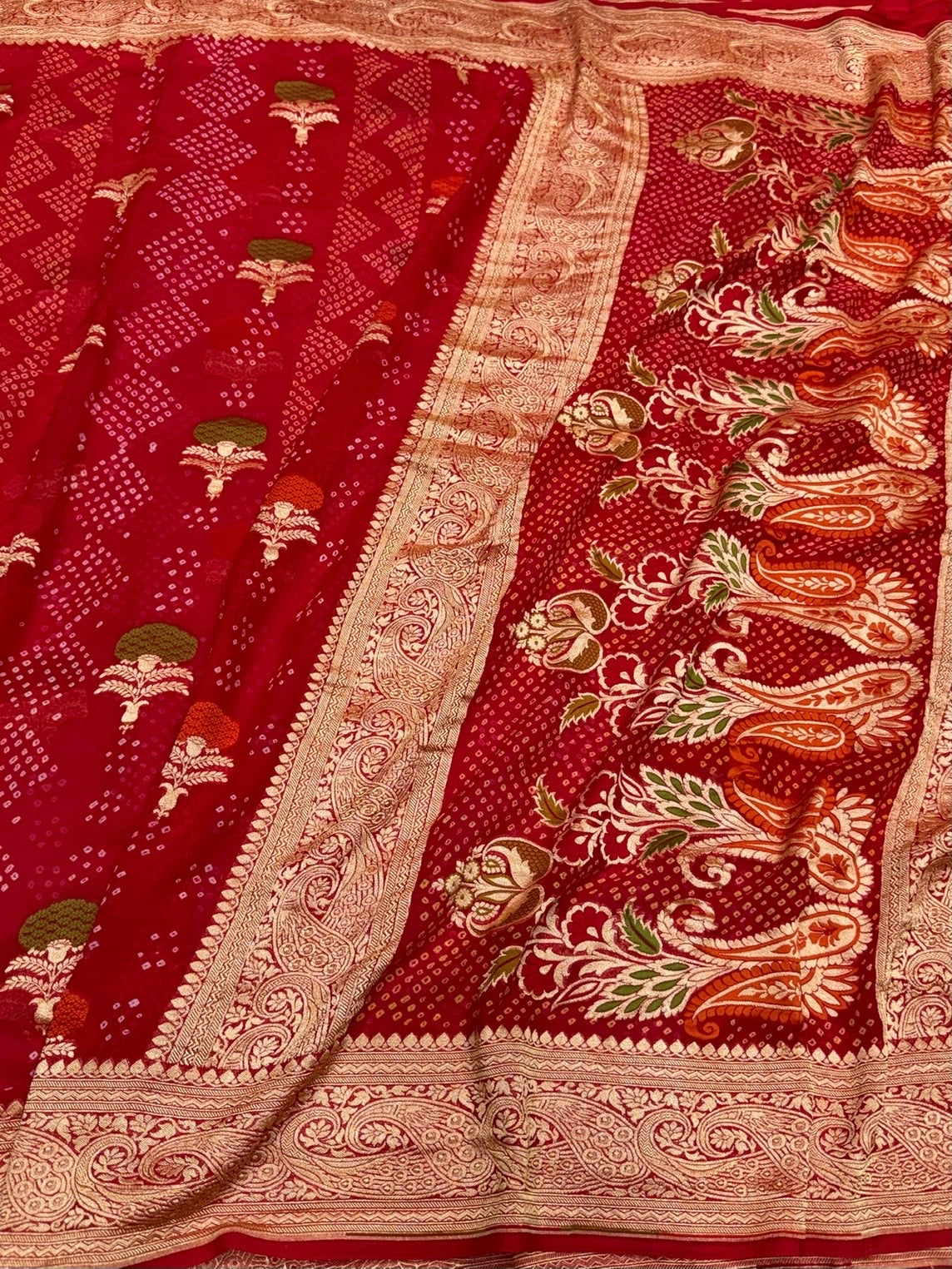 Red Banarasi Pure Bandhej Georgette Saree – Luxury Cutwork Brocade Wedding &amp; Festive Saree