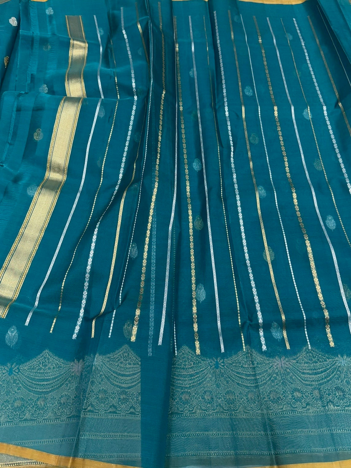 Teal Green Handwoven Pure Organza Silk Saree
