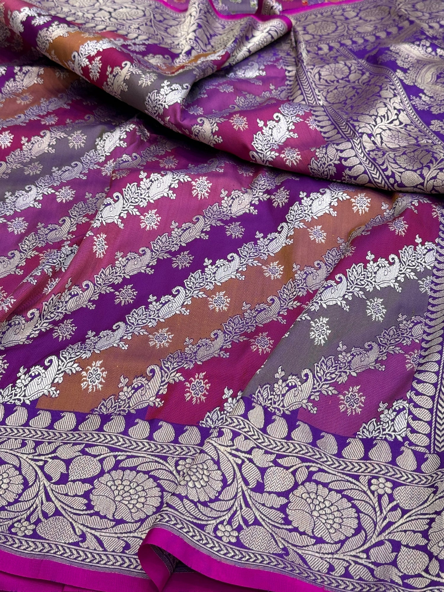 Purple Handwoven Pure Banarasi Rangkaat Silk Saree