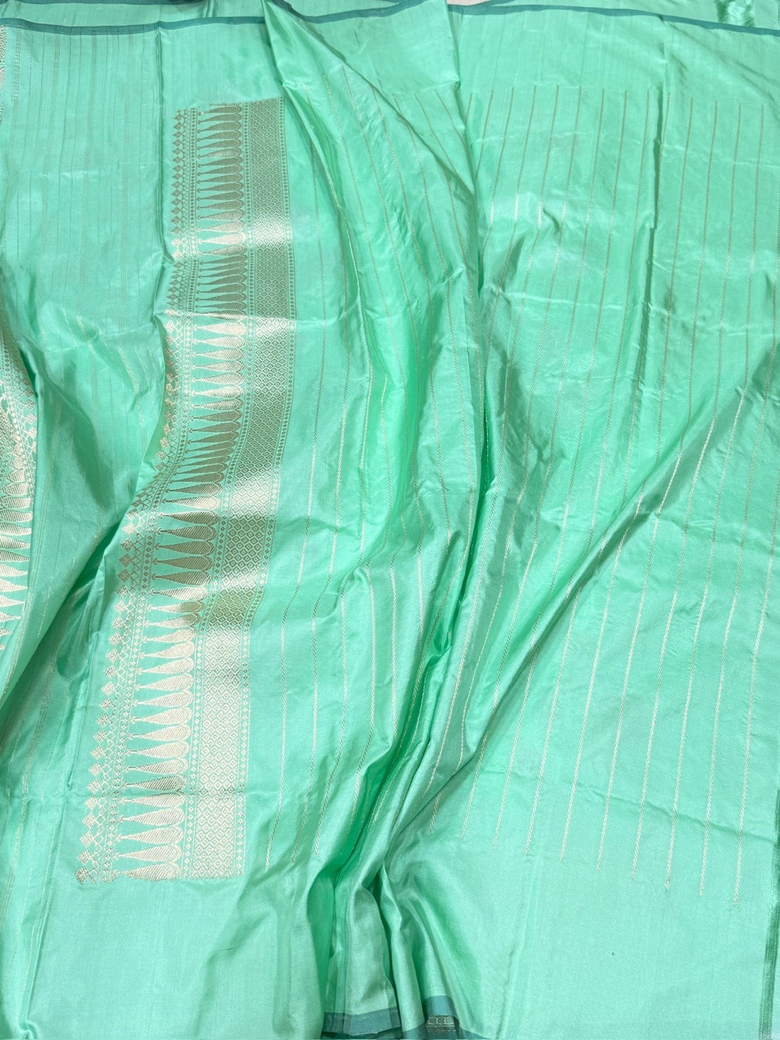 Sea Green Handwoven Pure Banarasi Silk Saree