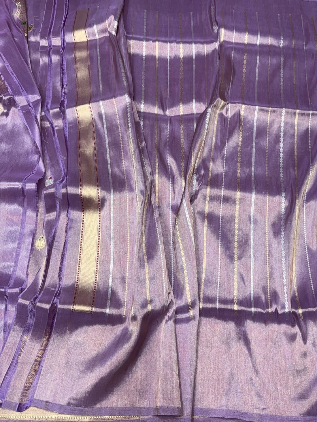 Lavender Handwoven Pure Banarasi Tissue Silk Saree