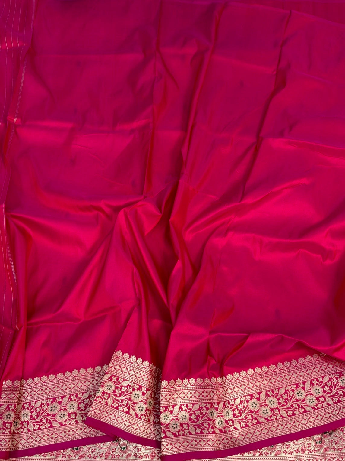 Pinkish Red Vintage Handwoven Pure Banarasi Katan Silk Saree
